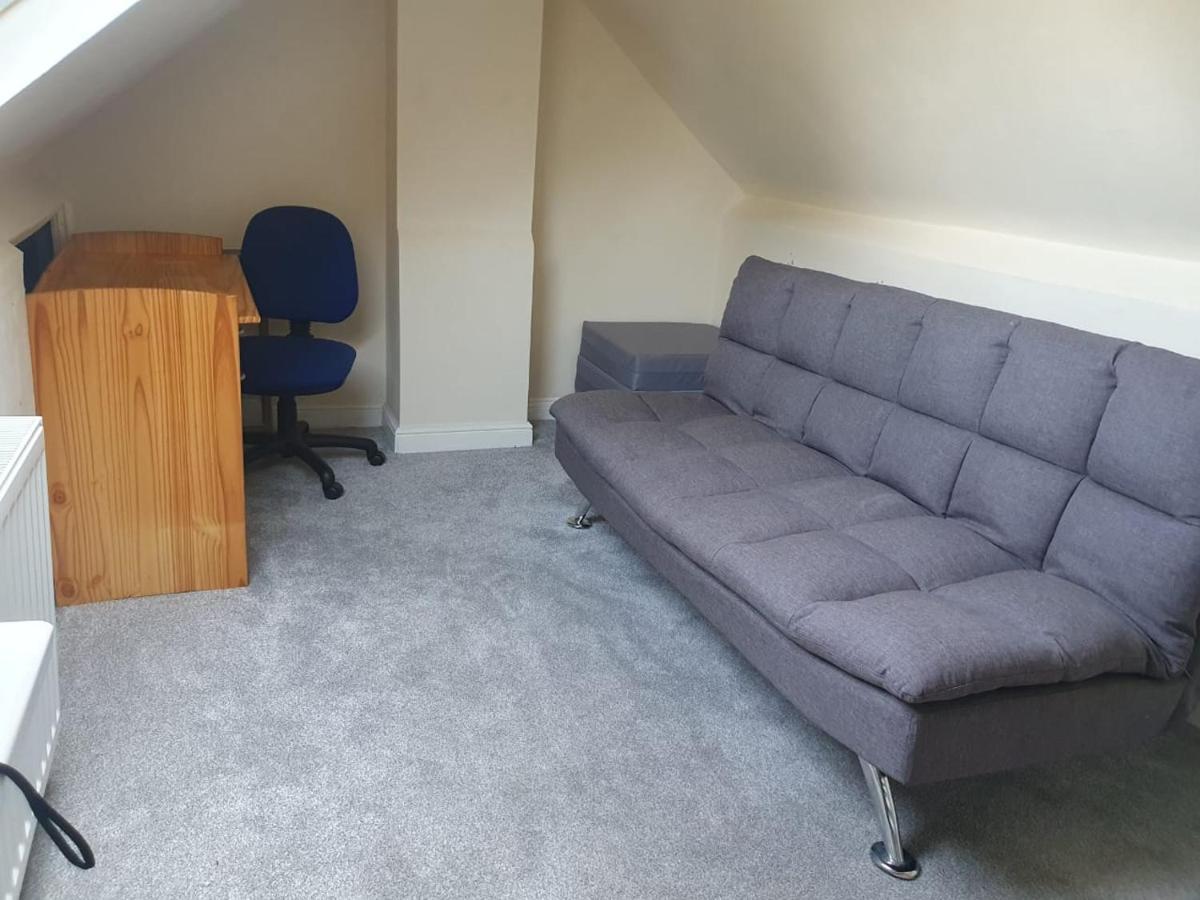 Og Stays Ii- 3Bedroom House Near Nissan & Stadium, Free Parking サンダーランド エクステリア 写真