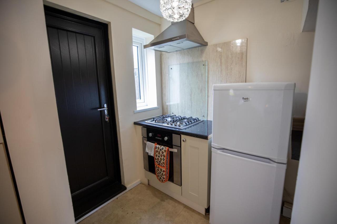 Og Stays Ii- 3Bedroom House Near Nissan & Stadium, Free Parking サンダーランド エクステリア 写真